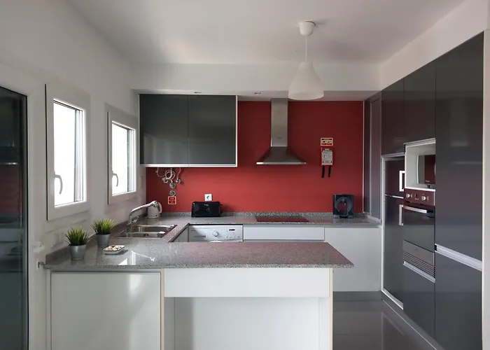 Baleal Beach, Balcony Sunset Views Peniche